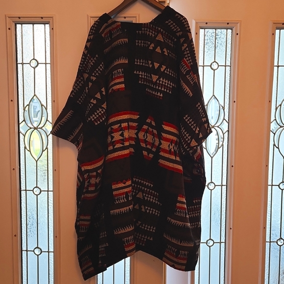 Vintage Boho Poncho - Picture 4 of 5